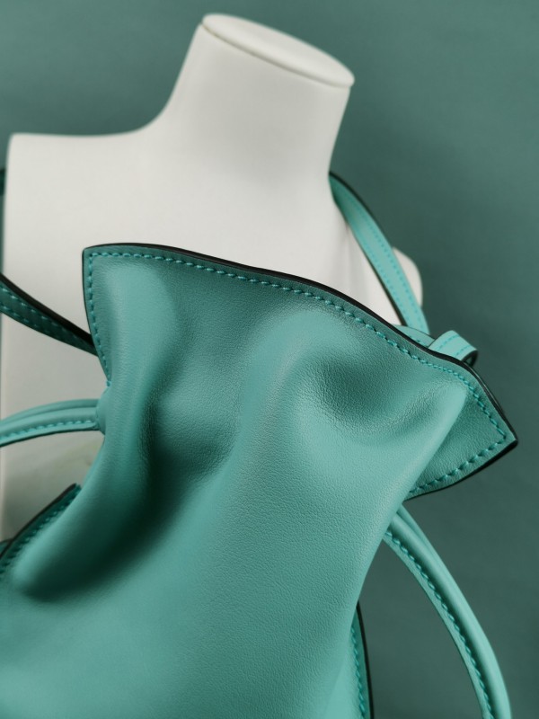 Loewe 011 5