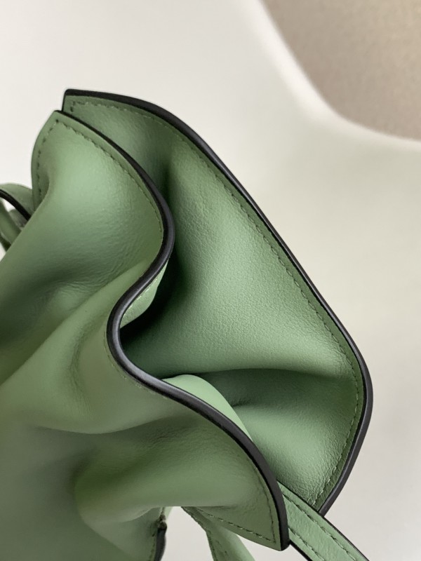 Loewe 018 5