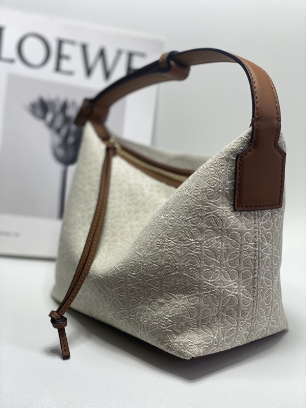 Loewe 031 5