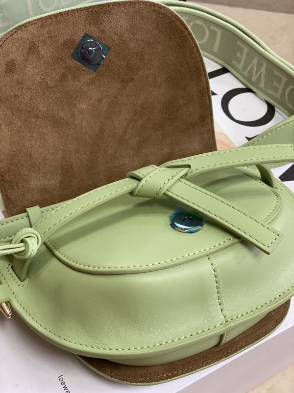 Loewe 038 5