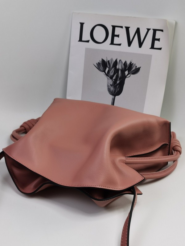 Loewe 047 5
