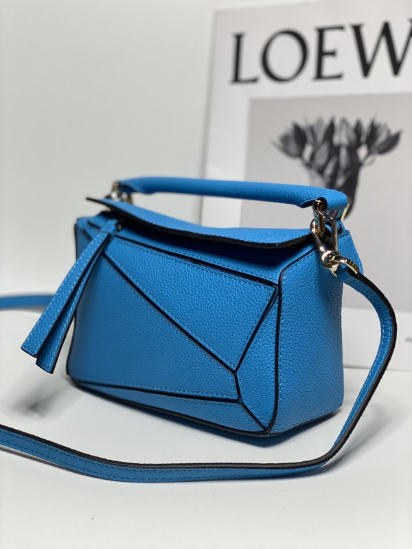 Loewe 099 5