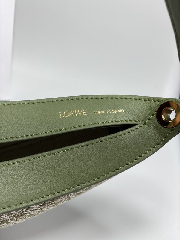 Loewe 104 5