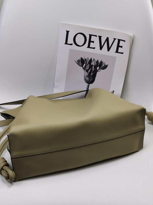 Loewe 124 5