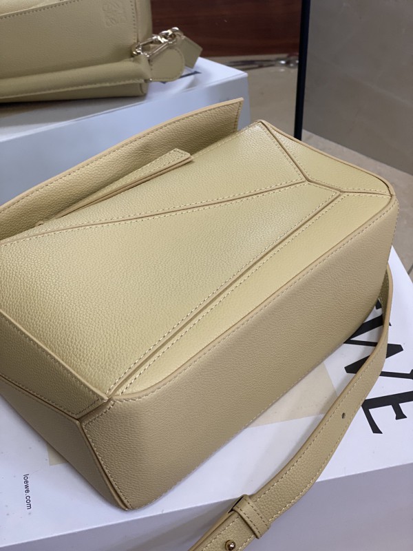 Loewe 132 5