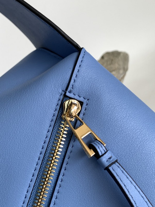 Loewe 211 5