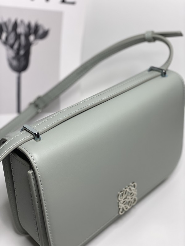 Loewe 246 5