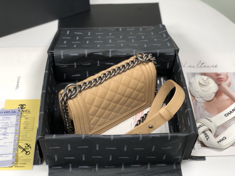 Chanel 017 5