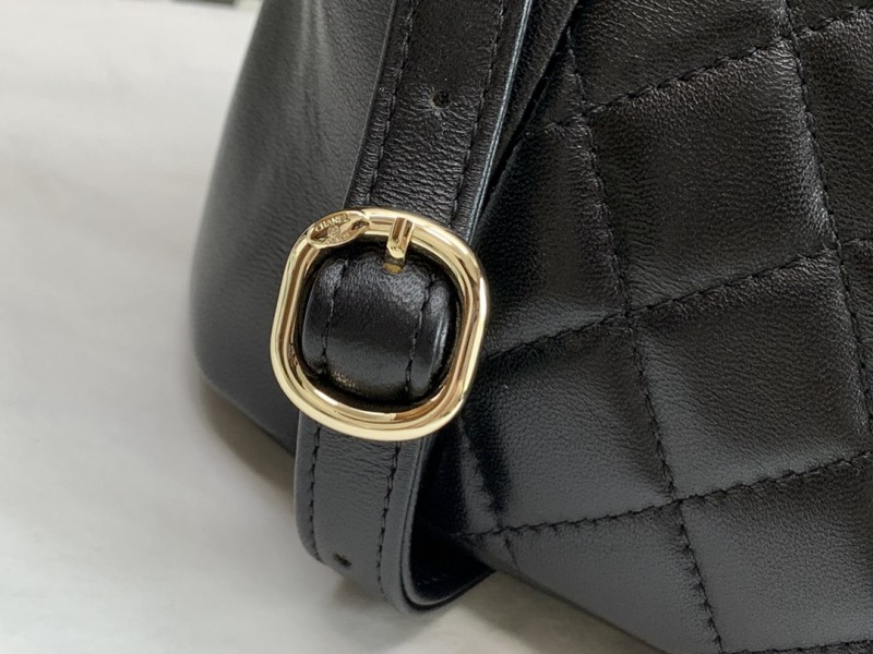 Chanel 240 5