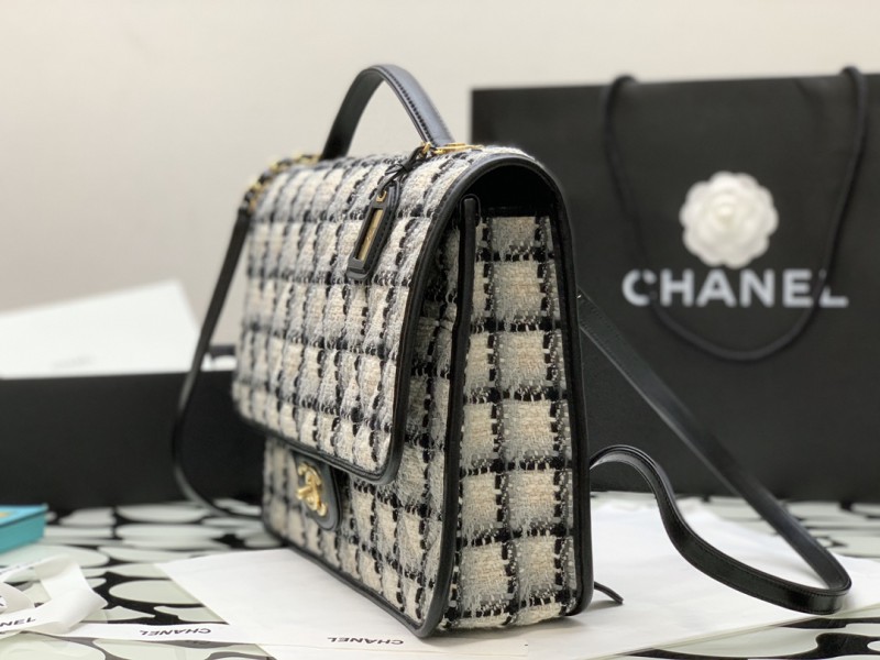 Chanel 599 5