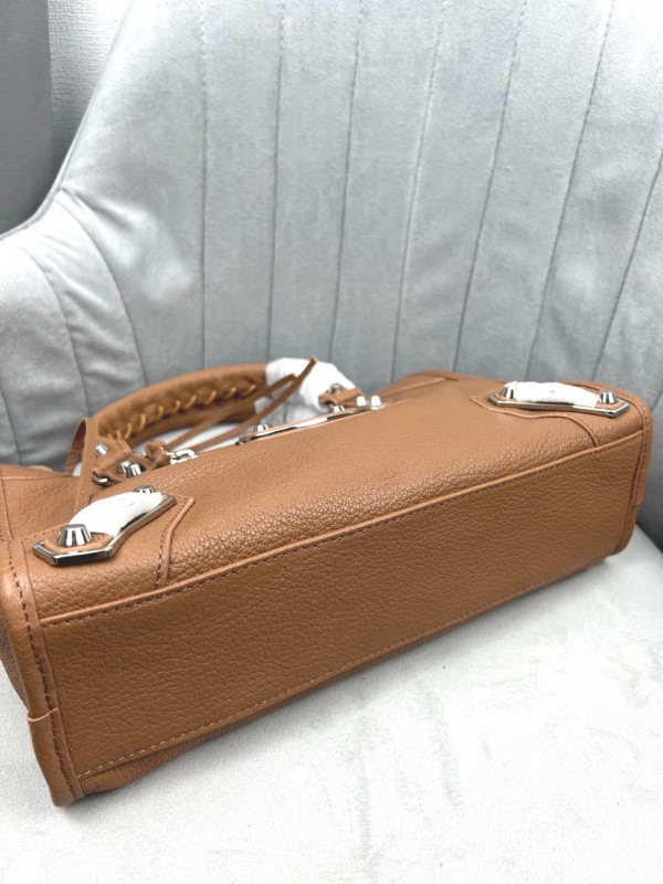 Balenciaga 069 6