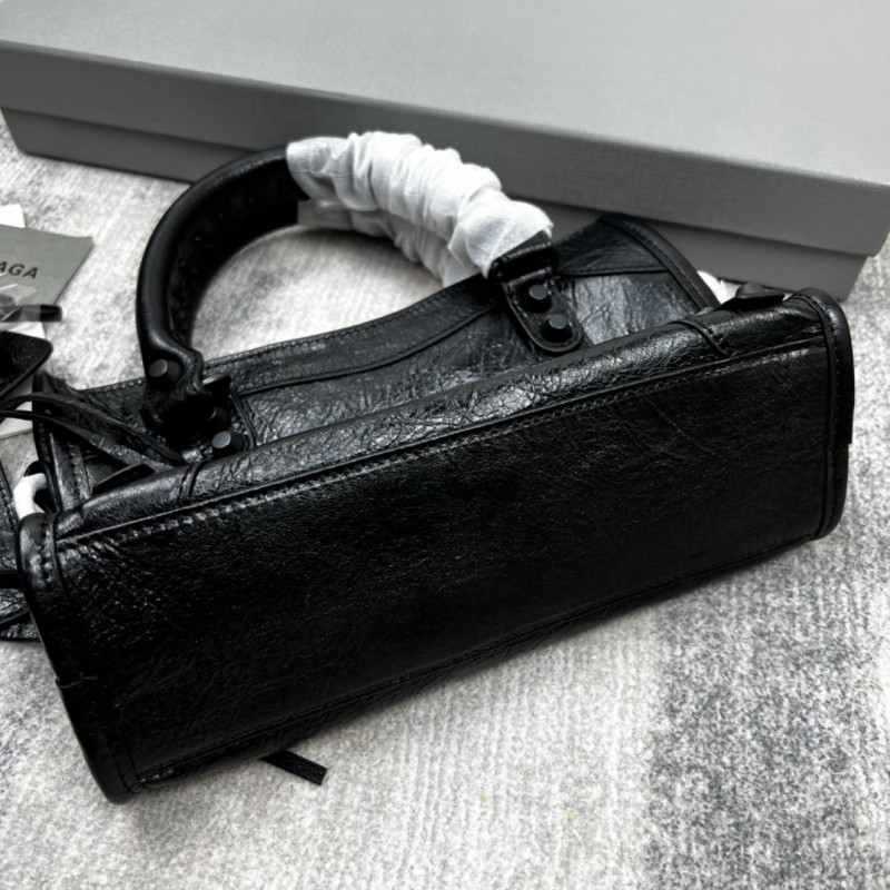 Balenciaga 157 6