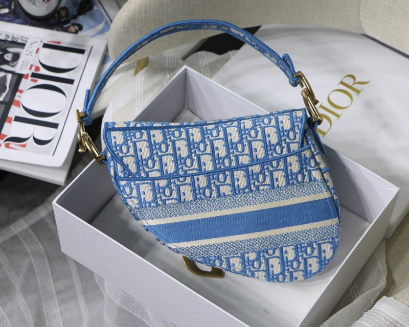 Dior 136 6