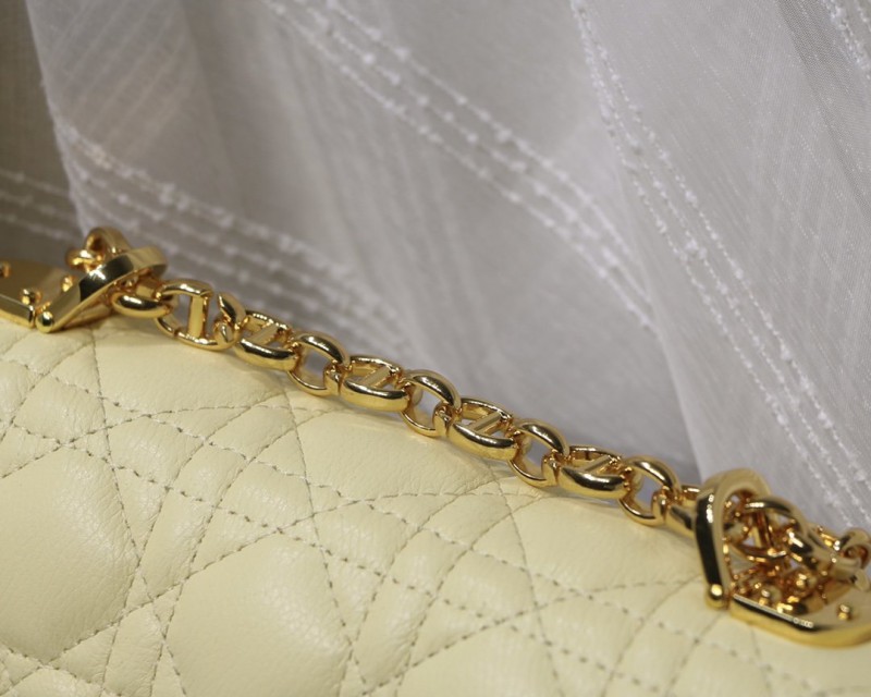 Dior 143 6