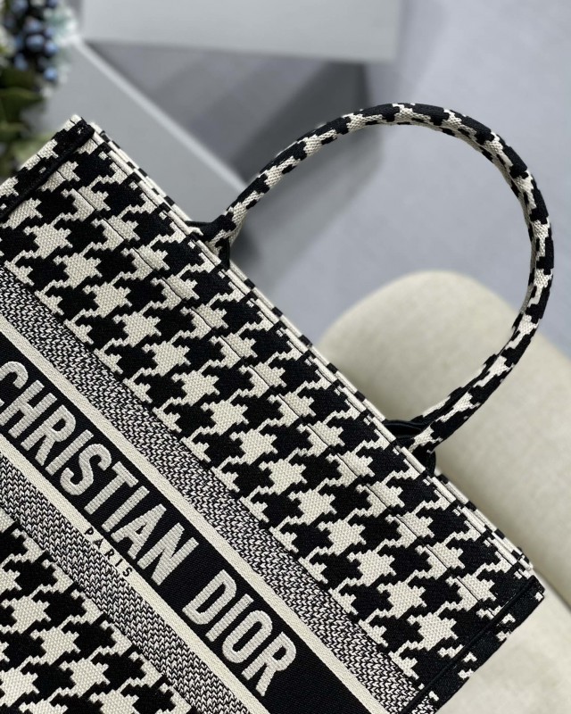 Dior 175 6