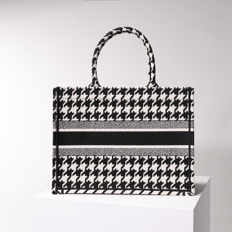 Dior 184 6