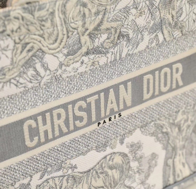 Dior 212 6