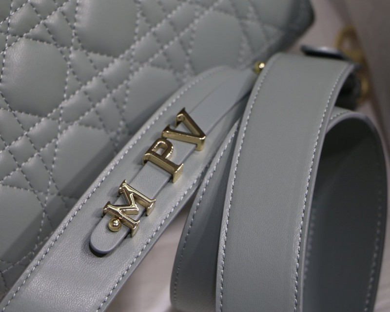 Dior 253 5