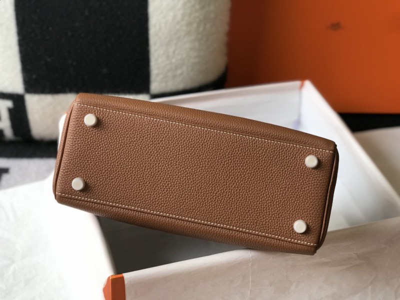 Hermes 009 6