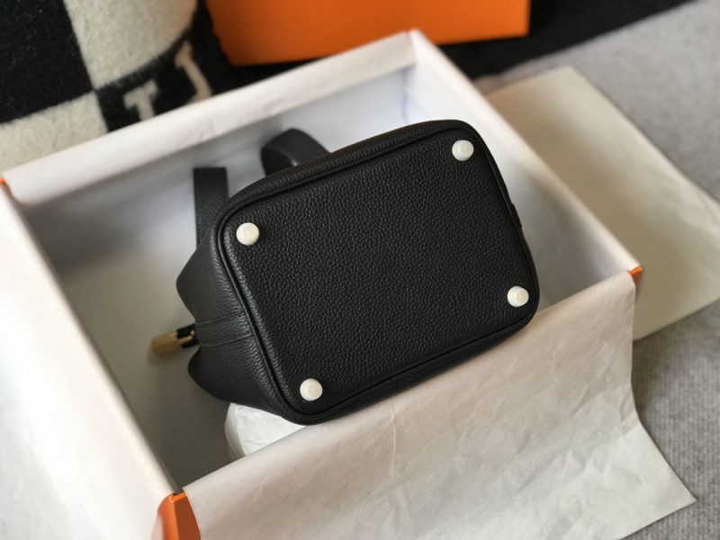 Hermes 024 6