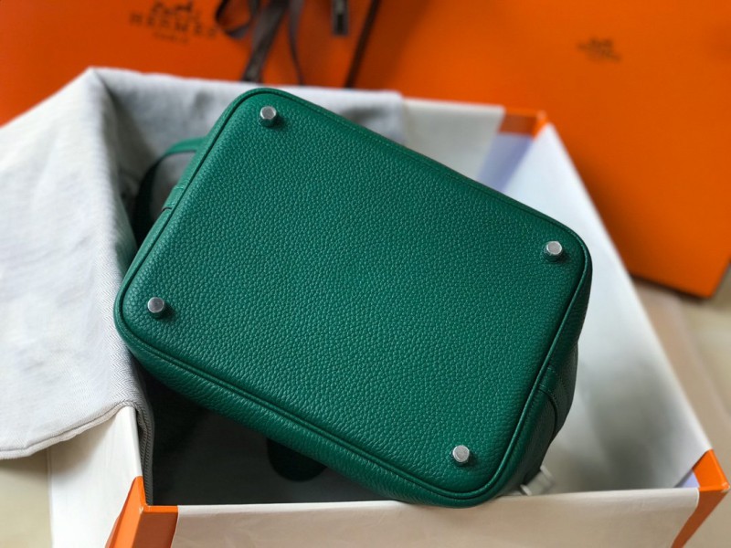 Hermes 047 6