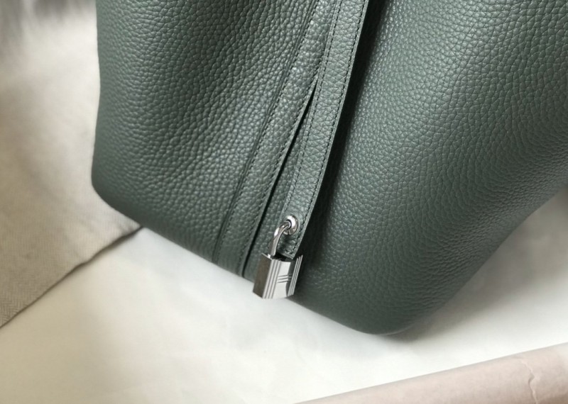 Hermes 048 6