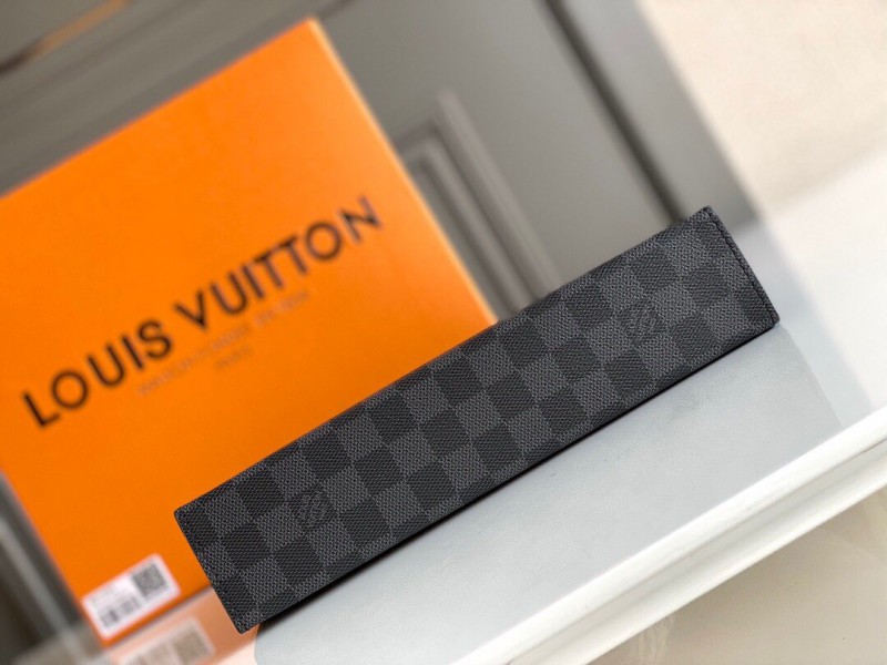 LV 008 6