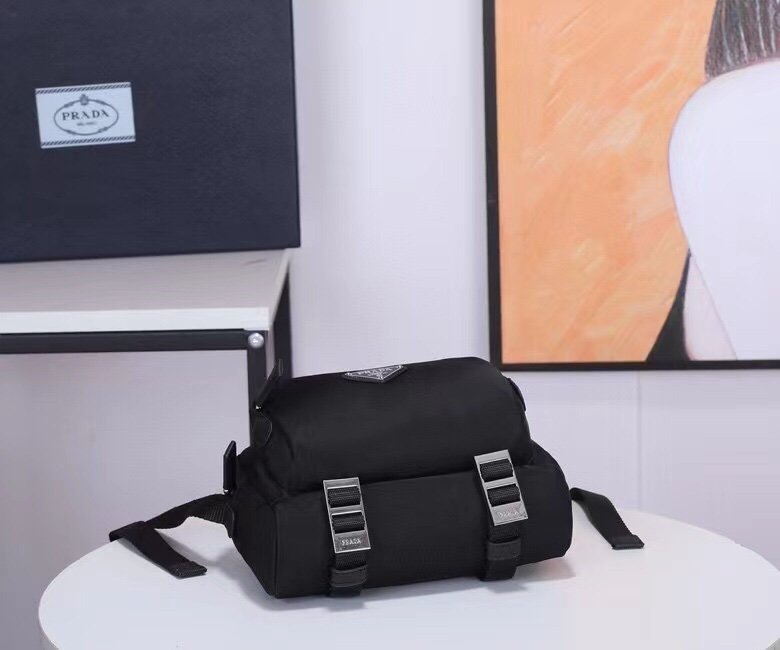 Prada 041 6
