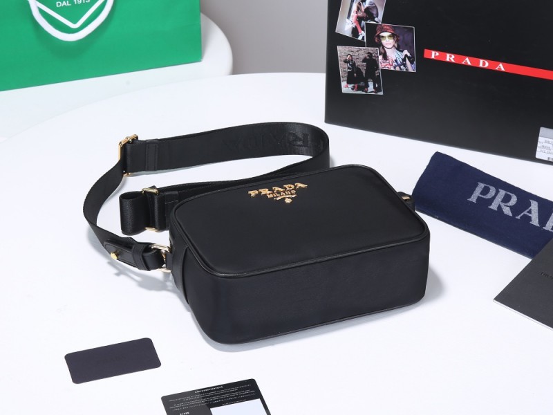 Prada 061 6