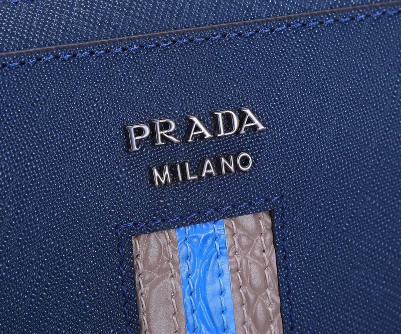 Prada 075 6