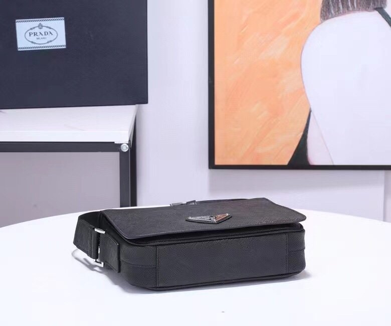 Prada 097 6