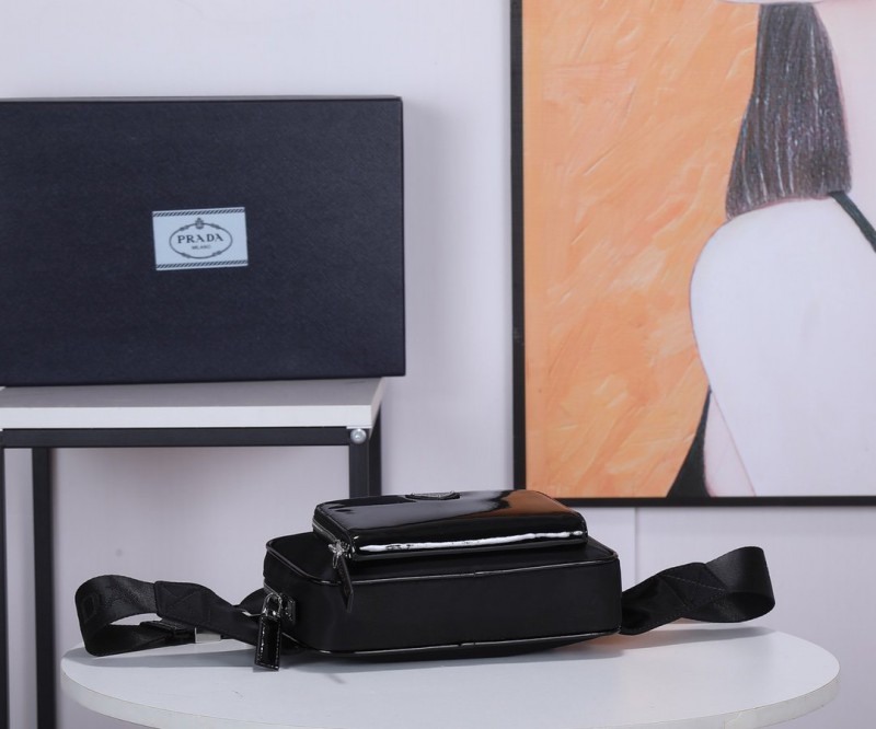 Prada 129 6