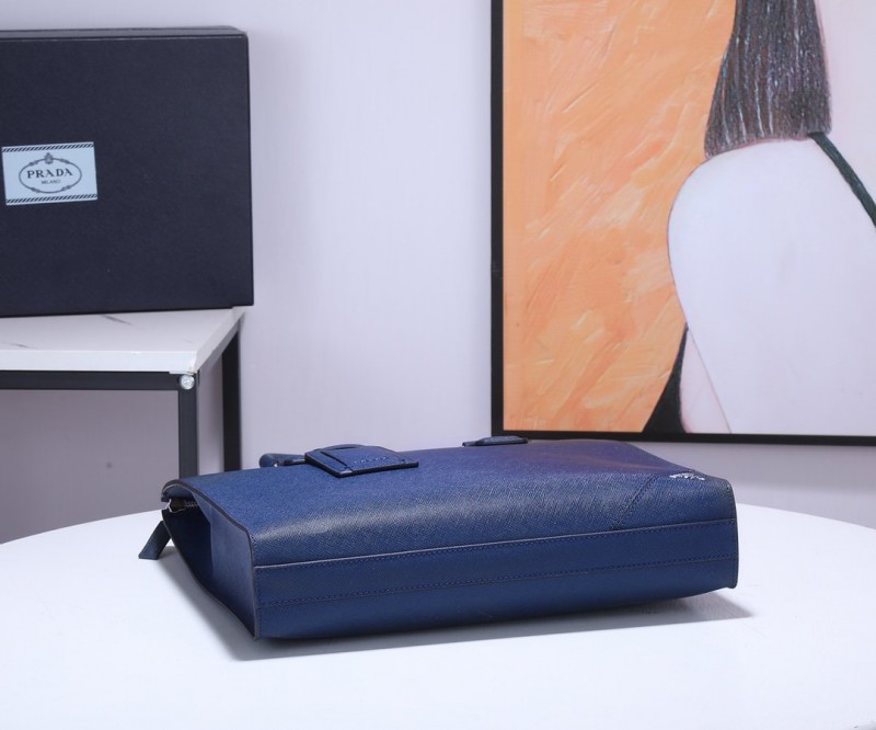 Prada 132 6