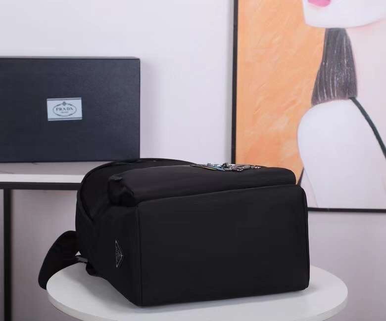 Prada 136 6