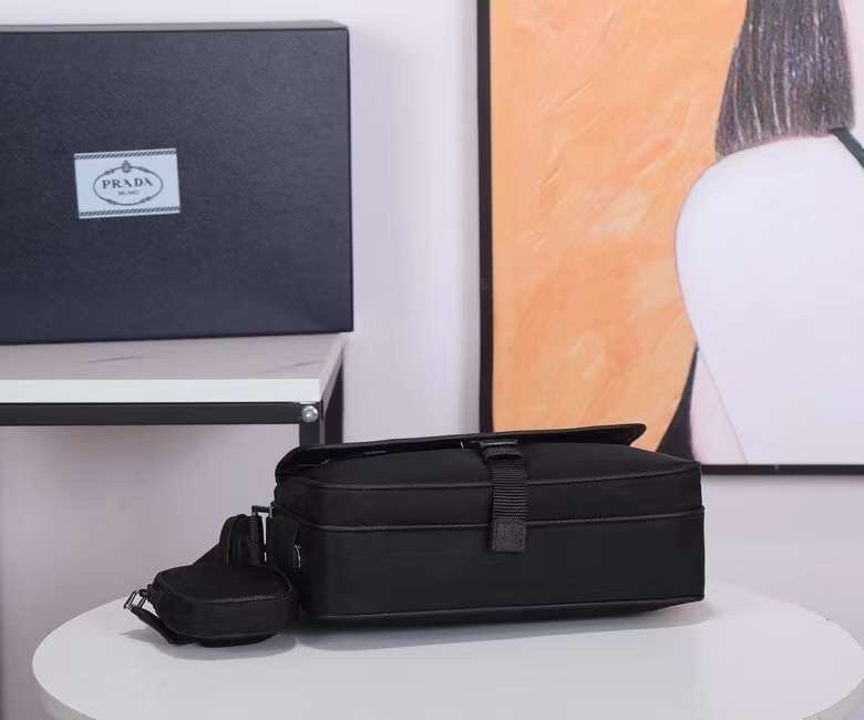 Prada 143 6