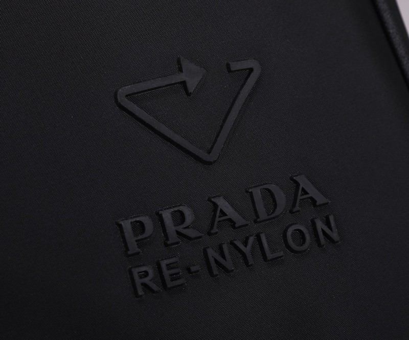 Prada 153 6