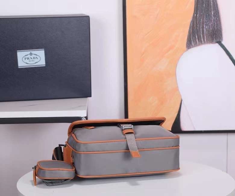 Prada 161 6