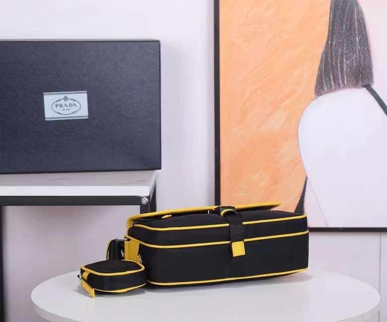 Prada 162 6