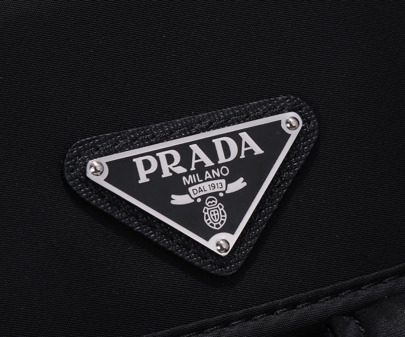 Prada 180 6