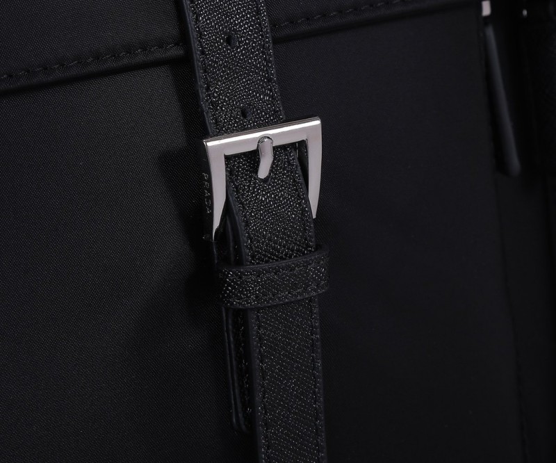 Prada 210 6