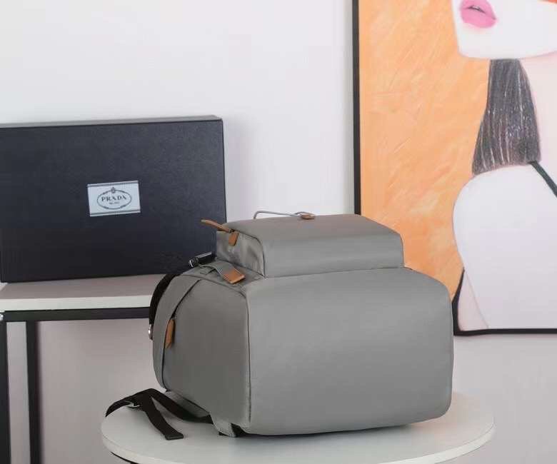 Prada 215 6