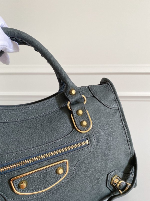 Balenciaga 058 6