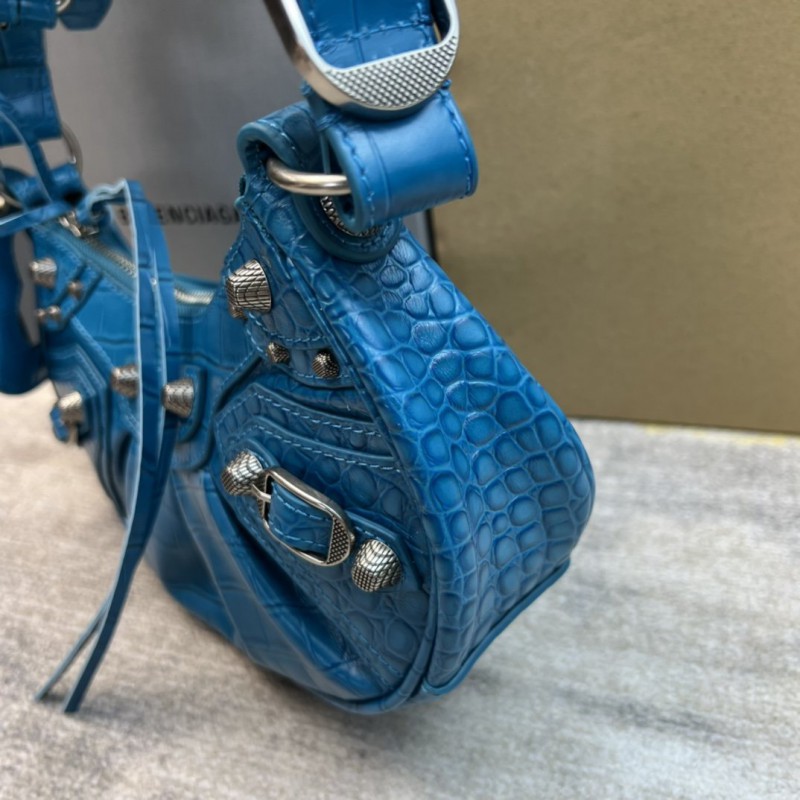 Balenciaga 133 6