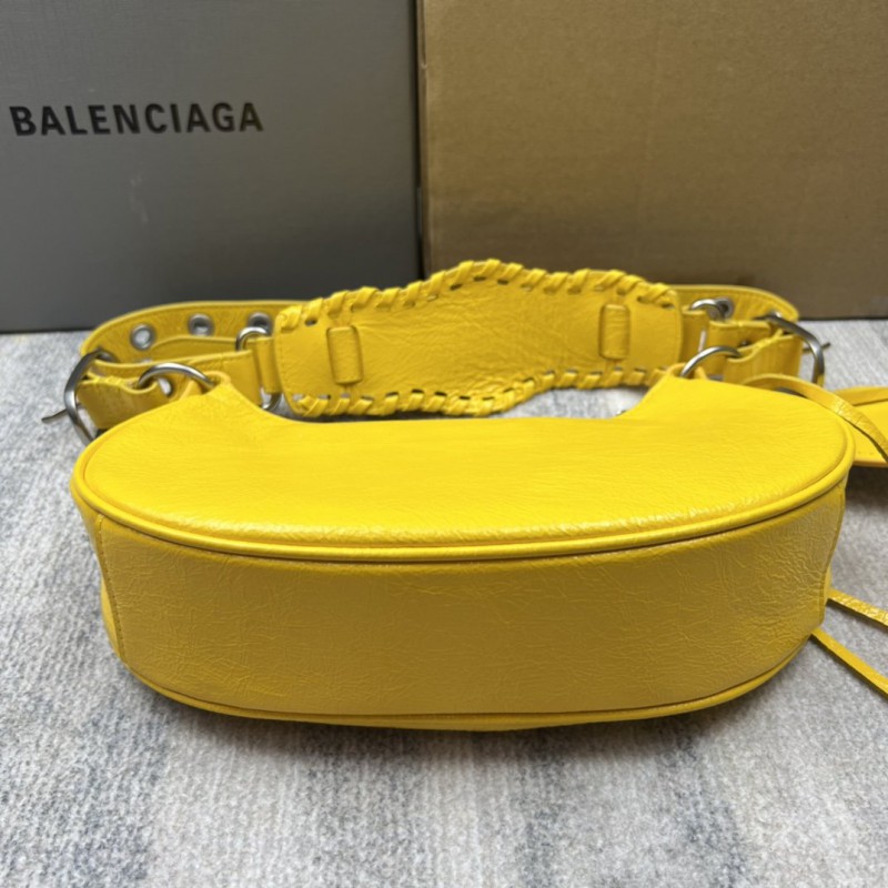 Balenciaga 137 6
