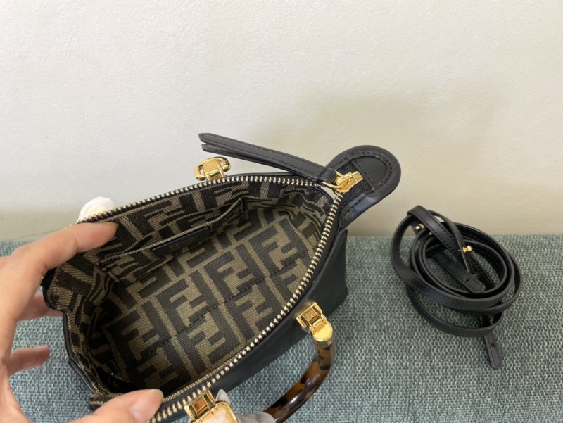 Fendi 047 6