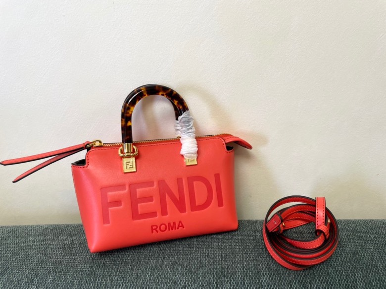 Fendi 049 6
