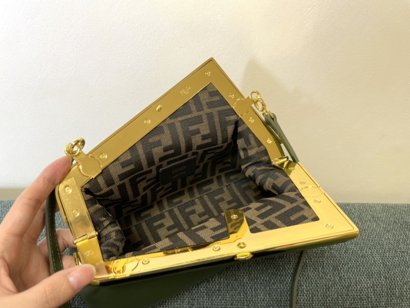 Fendi 074 6