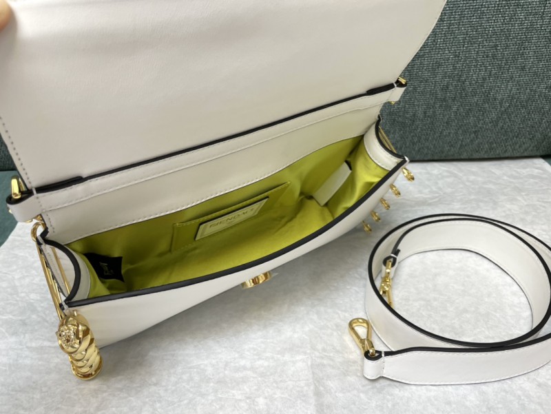 Fendi 102 6