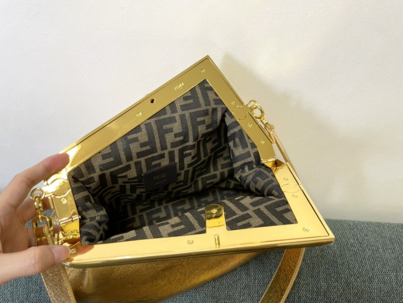 Fendi 143 6