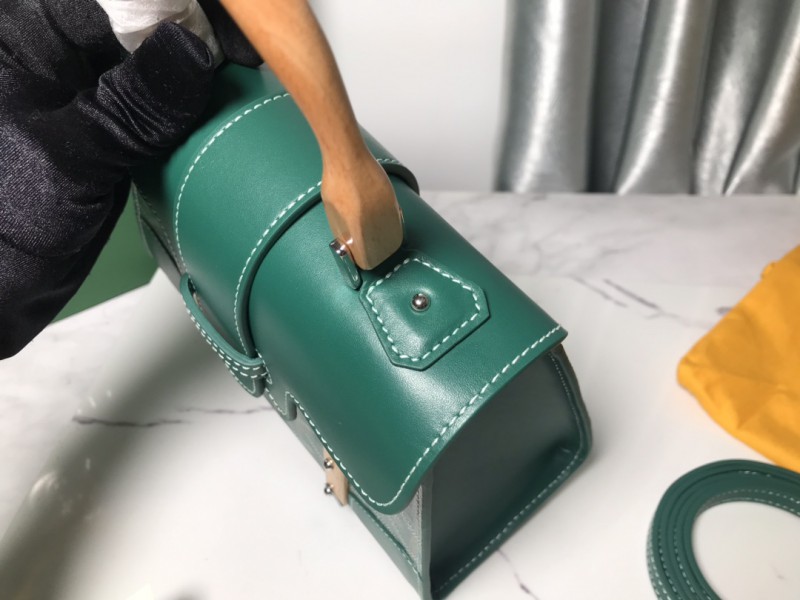 Goyard 210 6